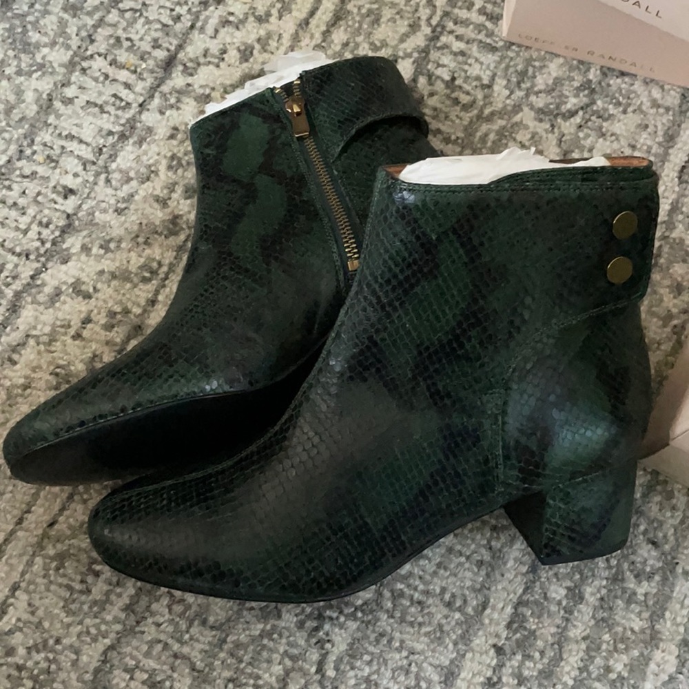NEW & other stories snakeskin booties 41/11 M